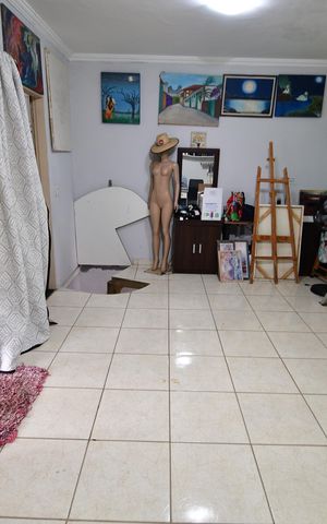 Casa à venda com 300m², 4 quartos e 1 vagaQuarto 4 - Suíte