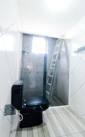 Casa para alugar com 90m², 3 quartos e sem vagaBanheiro 