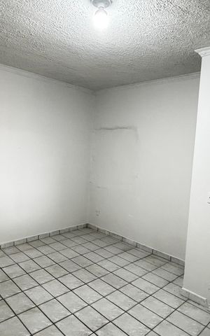 Casa para alugar com 30m², 1 quarto e sem vaga Casa para alugar com 30m², 1 quarto e sem vagaStudio