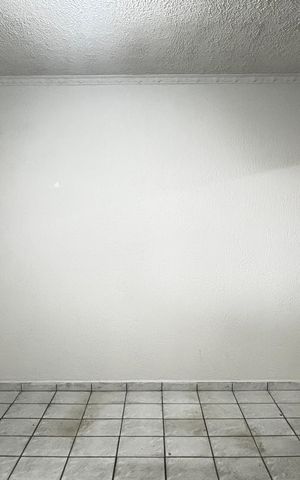 Casa para alugar com 30m², 1 quarto e sem vaga Casa para alugar com 30m², 1 quarto e sem vagaStudio