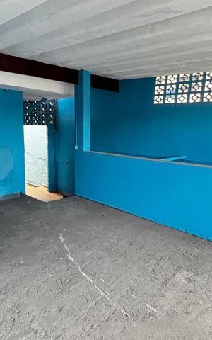 Casa para alugar com 30m², 1 quarto e sem vaga Casa para alugar com 30m², 1 quarto e sem vagaÁrea externa