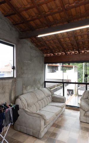 Casa para alugar com 220m², 3 quartos e 2 vagas Casa para alugar com 220m², 3 quartos e 2 vagasVaranda