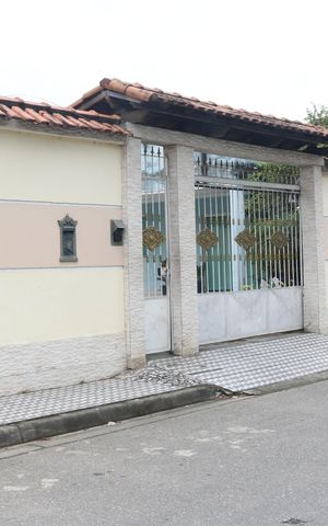 Casa para alugar com 91m², 2 quartos e 1 vagaFachada e portaria