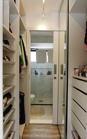 Apartamento à venda com 150m², 4 quartos e 3 vagasCloset da suíte