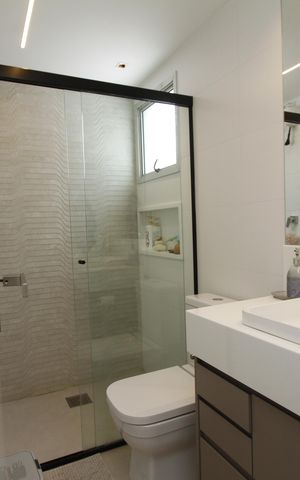 Apartamento à venda com 150m², 4 quartos e 3 vagasBanheiro do Quarto 4