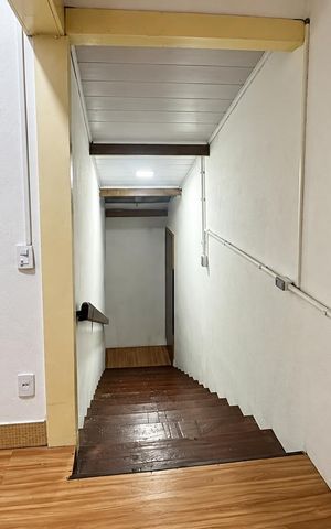 Casa para alugar com 100m², 1 quarto e 2 vagas Casa para alugar com 100m², 1 quarto e 2 vagasCorredor