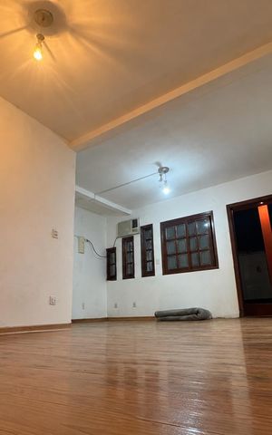 Casa para alugar com 100m², 1 quarto e 2 vagas Casa para alugar com 100m², 1 quarto e 2 vagasSala