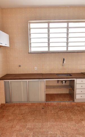 Casa para alugar com 329m², 3 quartos e 5 vagasCozinha
