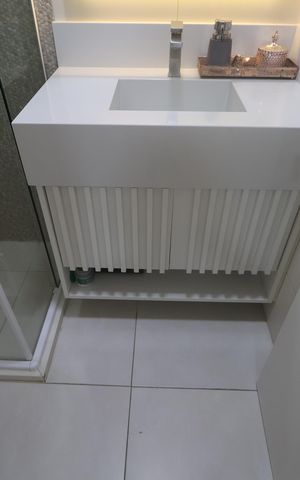 Casa para alugar com 80m², 3 quartos e 2 vagasBanheiro