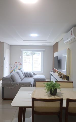 Casa para alugar com 80m², 3 quartos e 2 vagasSala