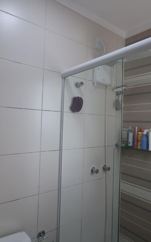 Casa para alugar com 80m², 3 quartos e 2 vagasBanheiro da Suíte