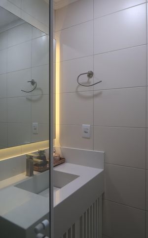 Casa para alugar com 80m², 3 quartos e 2 vagasBanheiro