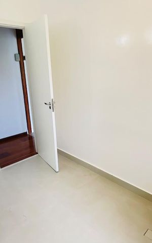 Casa de condomínio para alugar com 368m², 6 quartos e 4 vagas Casa de condomínio para alugar com 368m², 6 quartos e 4 vagasBanheiro