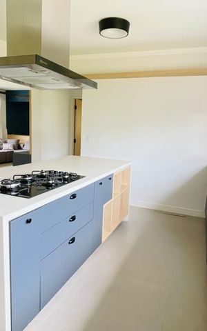 Casa de condomínio para alugar com 368m², 6 quartos e 4 vagas Casa de condomínio para alugar com 368m², 6 quartos e 4 vagasCozinha