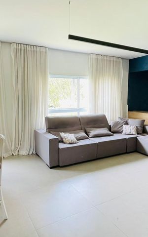 Casa de condomínio para alugar com 368m², 6 quartos e 4 vagas Casa de condomínio para alugar com 368m², 6 quartos e 4 vagasSala