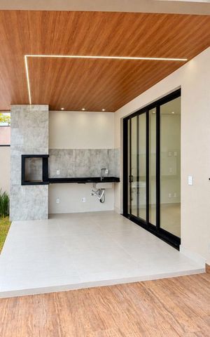 Casa à venda com 250m², 3 quartos e 4 vagas