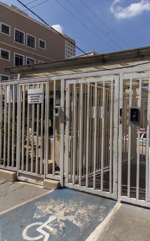 Apartamento à venda com 42m², 2 quartos e sem vaga Apartamento à venda com 42m², 2 quartos e sem vagaFachada do Prédio