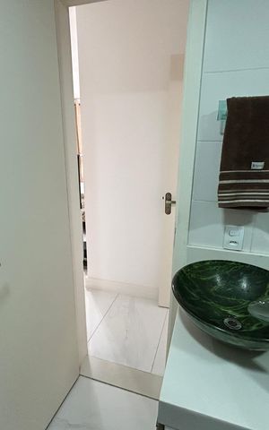 Apartamento à venda com 135m², 2 quartos e 1 vagaBanheiro da Suíte