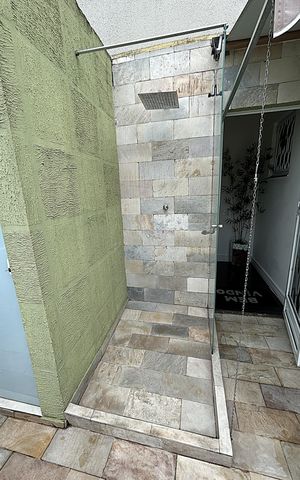 Apartamento à venda com 135m², 2 quartos e 1 vagaÁrea comum