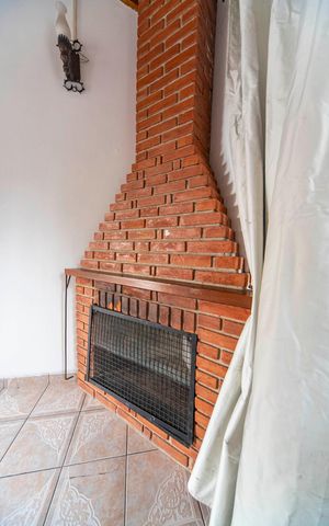 Casa para alugar com 203m², 3 quartos e 4 vagas Casa para alugar com 203m², 3 quartos e 4 vagasSala da Lareira