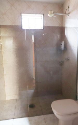 Casa para alugar com 180m², 4 quartos e 3 vagasBanheiro Social