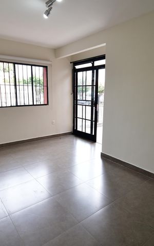 Casa para alugar com 90m², 2 quartos e sem vagaSala