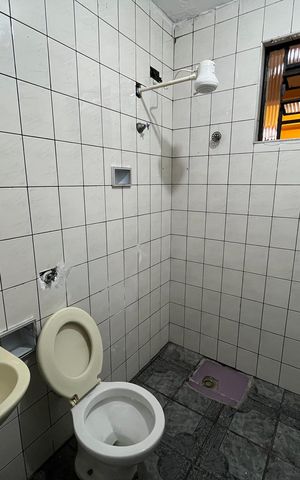 Casa para alugar com 30m², 1 quarto e sem vaga Casa para alugar com 30m², 1 quarto e sem vagaBanheiro