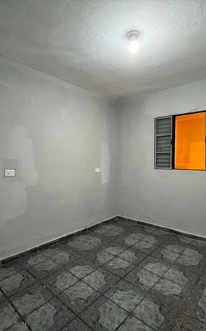 Casa para alugar com 30m², 1 quarto e sem vaga Casa para alugar com 30m², 1 quarto e sem vagaQuarto