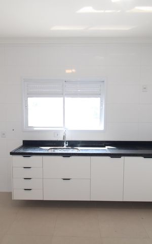 Casa para alugar com 179m², 3 quartos e 2 vagasCozinha