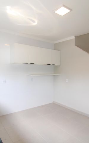 Casa para alugar com 179m², 3 quartos e 2 vagasCozinha