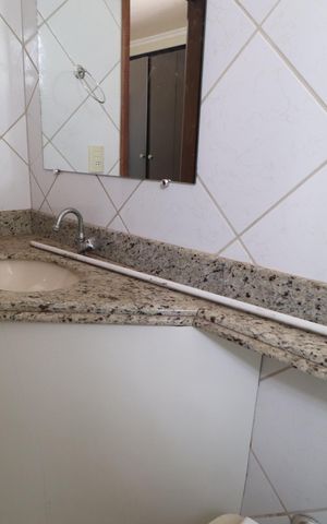 Apartamento para alugar com 100m², 3 quartos e 2 vagasBanheiro do Quarto 3