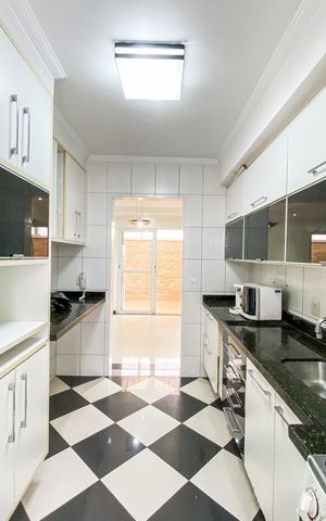 Casa de condomínio para alugar com 100m², 3 quartos e 2 vagas Casa de condomínio para alugar com 100m², 3 quartos e 2 vagasCozinha