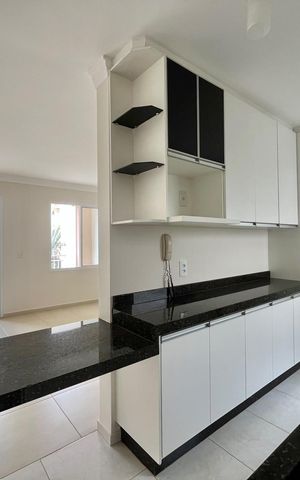 Apartamento para alugar com 76m², 3 quartos e 2 vagas Apartamento para alugar com 76m², 3 quartos e 2 vagasCozinha e Área de Serviço