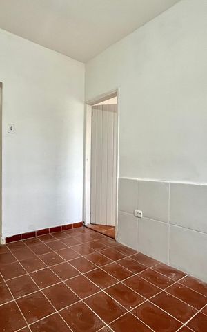 Casa para alugar com 50m², 1 quarto e sem vaga Casa para alugar com 50m², 1 quarto e sem vagaSala