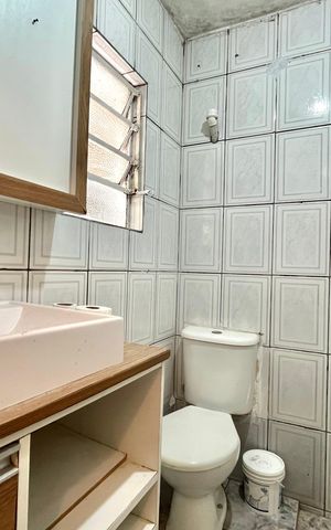 Casa para alugar com 50m², 1 quarto e sem vaga Casa para alugar com 50m², 1 quarto e sem vagaBanheiro