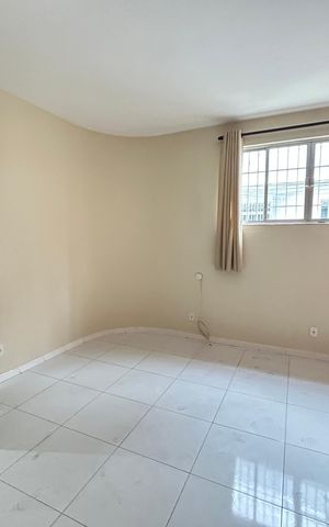 Casa para alugar com 150m², 3 quartos e 2 vagasSala 1