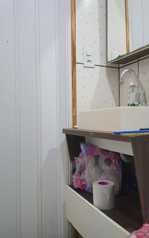 Casa à venda com 51m², 2 quartos e 1 vagaBanheiro Corredor