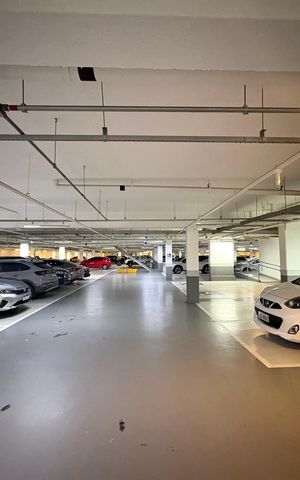 Apartamento à venda com 78m², 2 quartos e 1 vaga Apartamento à venda com 78m², 2 quartos e 1 vagaGaragem