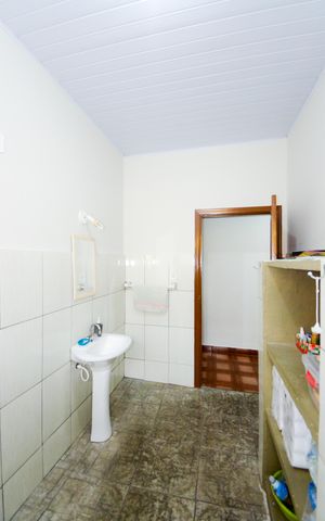 Casa à venda com 157m², 2 quartos e 1 vagaBanheiro