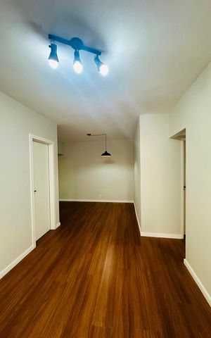 Apartamento à venda com 64m², 2 quartos e 1 vaga Apartamento à venda com 64m², 2 quartos e 1 vagaSala