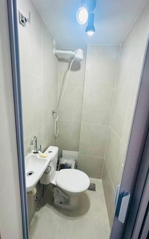 Apartamento à venda com 64m², 2 quartos e 1 vaga Apartamento à venda com 64m², 2 quartos e 1 vagaBanheiro de Serviço