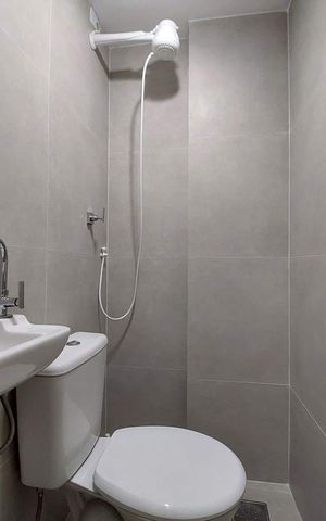 Apartamento à venda com 64m², 2 quartos e 1 vaga Apartamento à venda com 64m², 2 quartos e 1 vagaBanheiro de Serviço