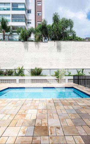 Apartamento para alugar com 65m², 2 quartos e 1 vaga Apartamento para alugar com 65m², 2 quartos e 1 vagaÁrea comum - Piscina