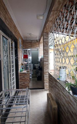 Casa à venda com 63m², 2 quartos e sem vagaVaranda