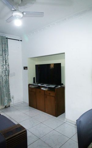 Casa à venda com 63m², 2 quartos e sem vagaSala