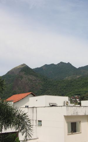Casa de condomínio para alugar com 127m², 3 quartos e 2 vagasSuíte 1 - Varanda