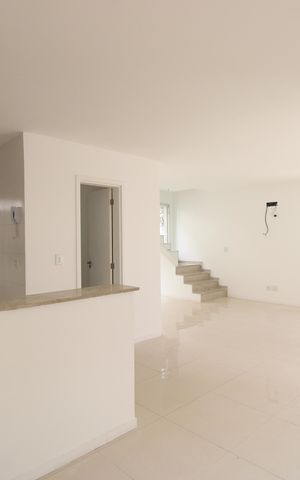 Casa de condomínio para alugar com 127m², 3 quartos e 2 vagasSala