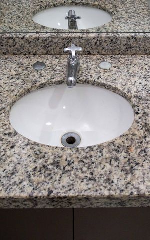 Apartamento para alugar com 68m², 2 quartos e 1 vagaBanheiro da Suíte