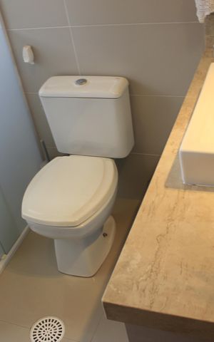 Casa à venda com 150m², 3 quartos e 2 vagasBanheiro social