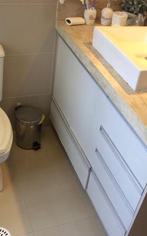 Casa à venda com 150m², 3 quartos e 2 vagasBanheiro social